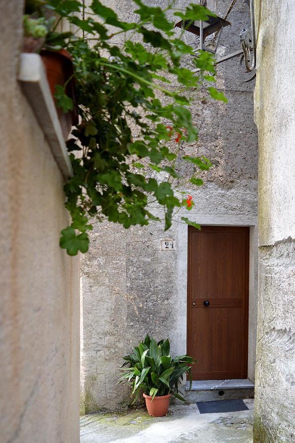 B&B Li Gutti Aieta Exterior photo