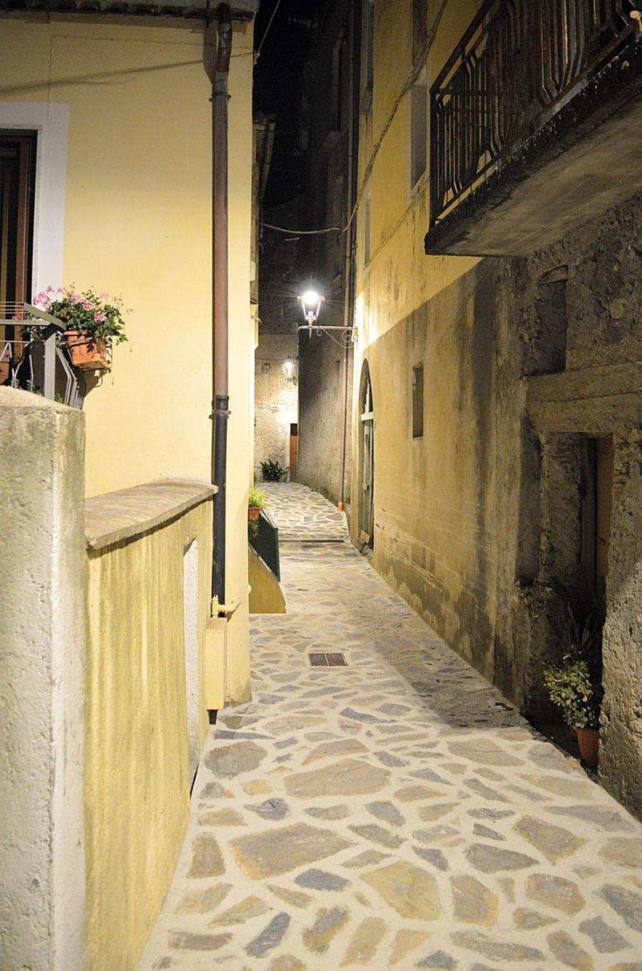 B&B Li Gutti Aieta Exterior photo